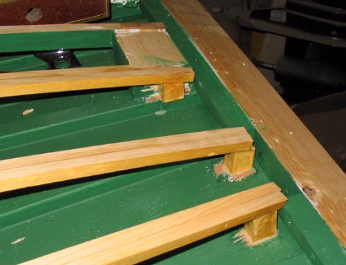 deck battens attached at stem